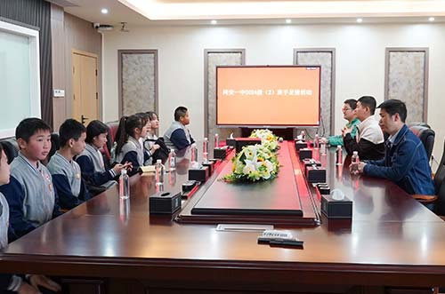 匠心鑄造新能，聚力啟迪未來！邁貝特?cái)y手青少年探索綠色智造工廠