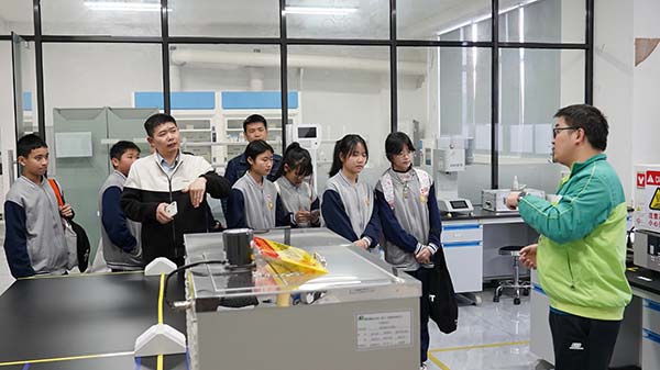 邁貝特攜手青少年探索綠色智造工廠